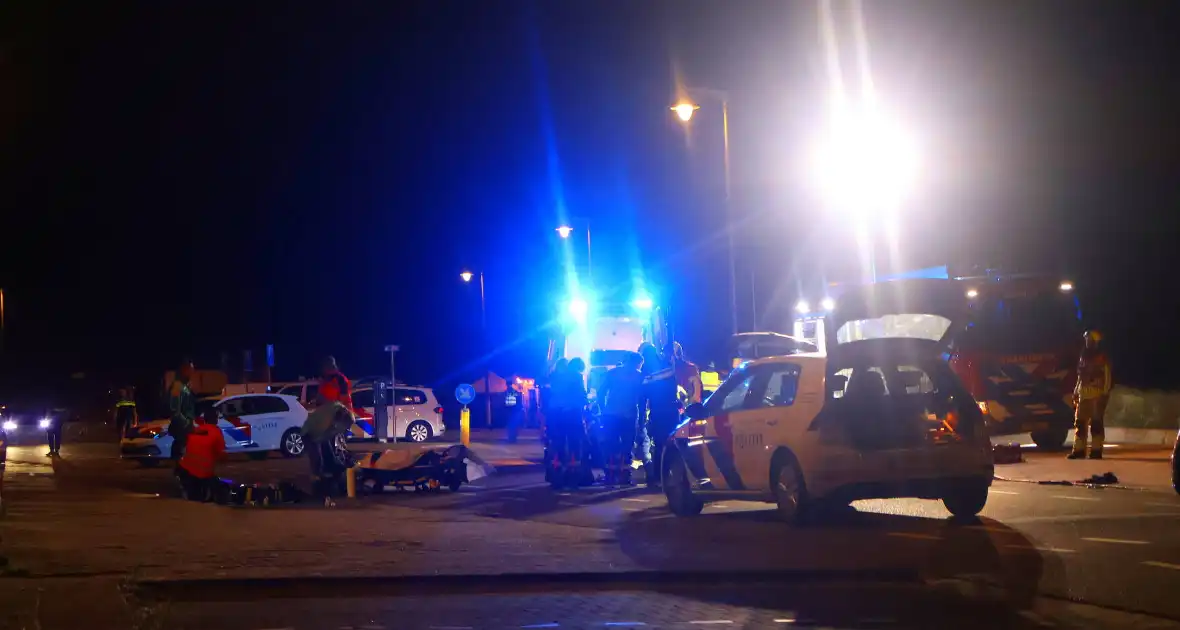 Zwaargewonde bij ongeval met personenauto - Foto 6