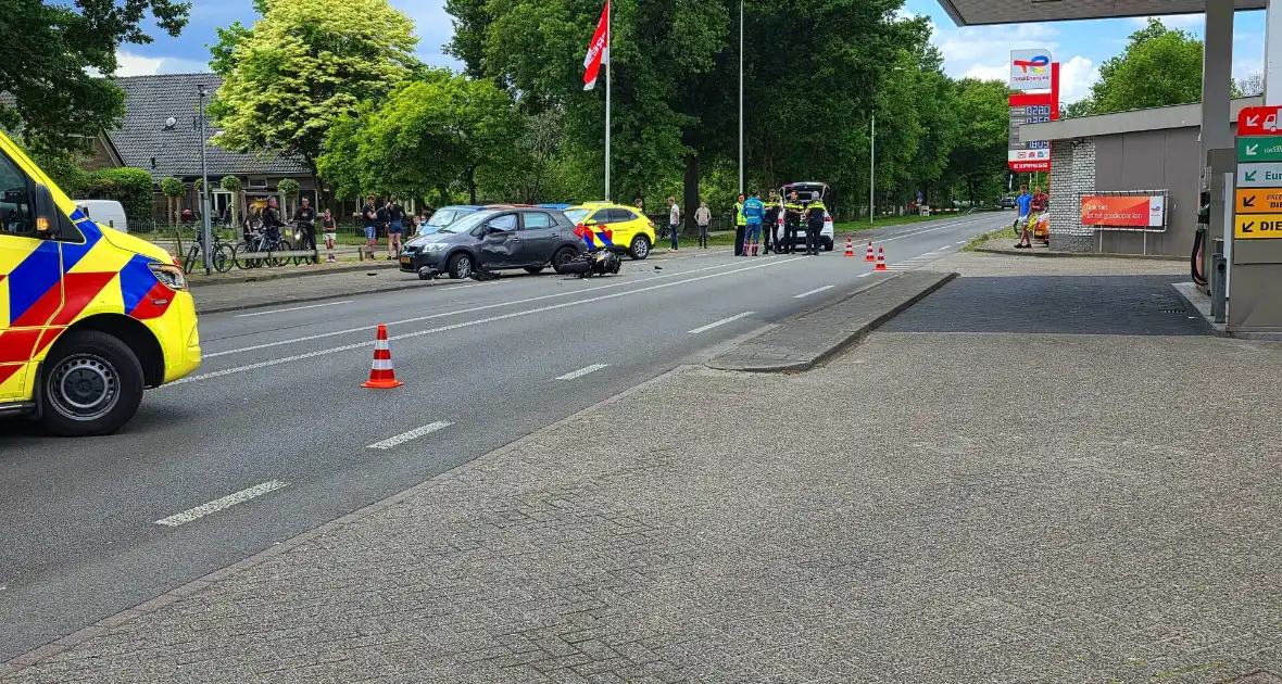 Ongeval met motorrijder leidt tot afsluiting weg - Foto 4