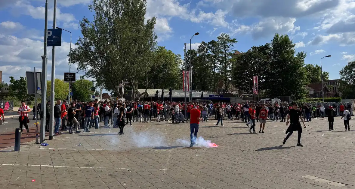 PSV landskampioen na bizarre inhaalrace - Foto 5