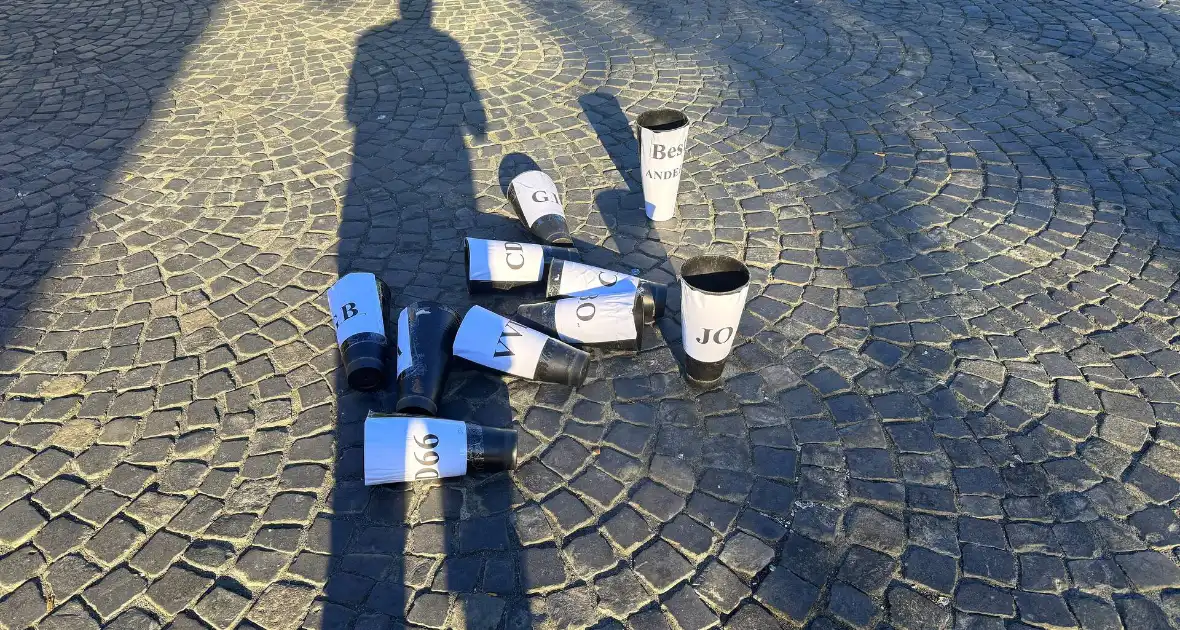 Mobiele eenheid aanwezig bij protest - Foto 1