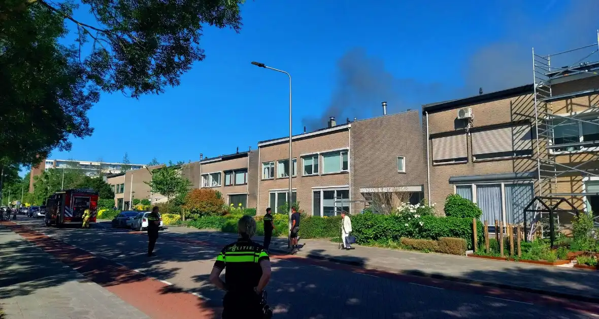 Brand in woning zorgt voor grote inzet - Foto 1