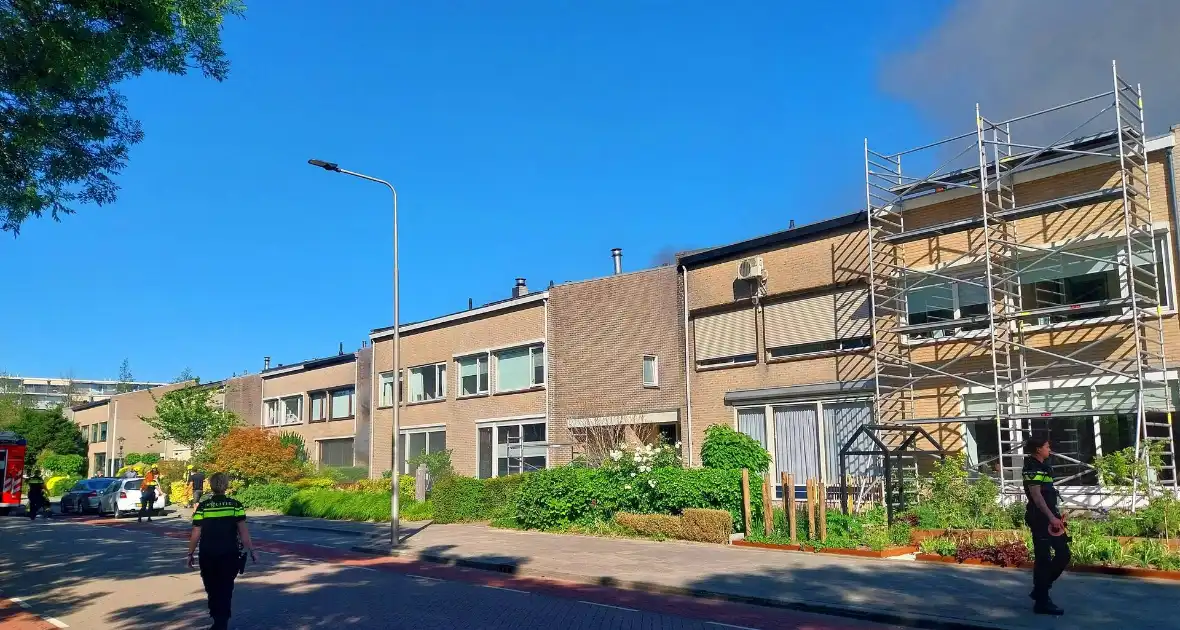 Brand in woning zorgt voor grote inzet - Foto 2