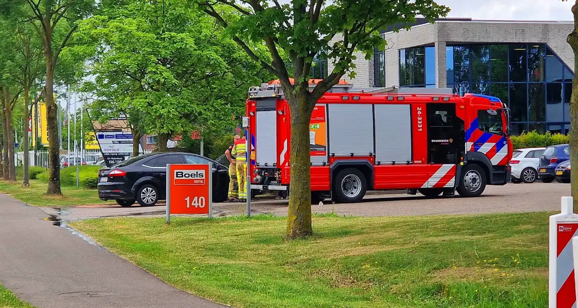 Bestuurder blust eigen brand