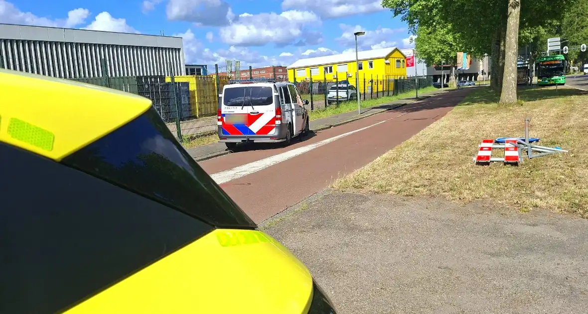 Verkeersongeluk tussen fietser en scooterrijder - Foto 4