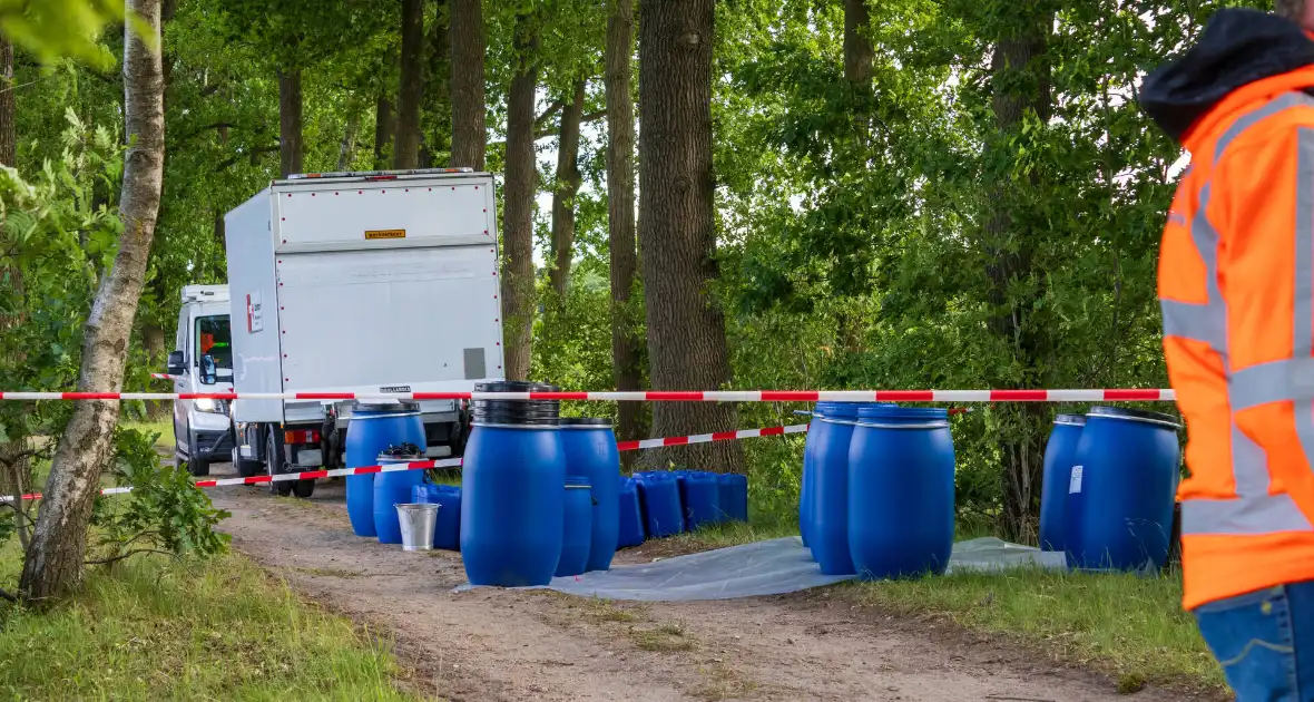 Brandweer ingezet voor achtergelaten vaten - Foto 5