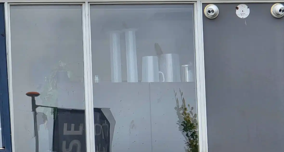 Verhoogde beveiliging na politie-inval - Foto 9
