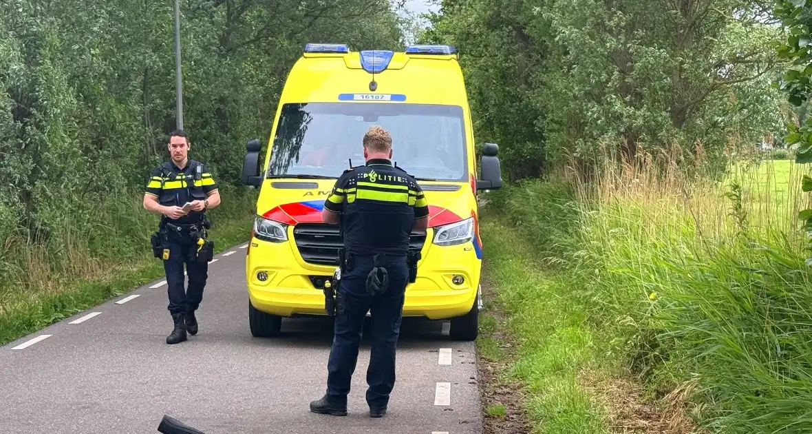 Racefietser raakt gewond bij ongeval - Foto 7