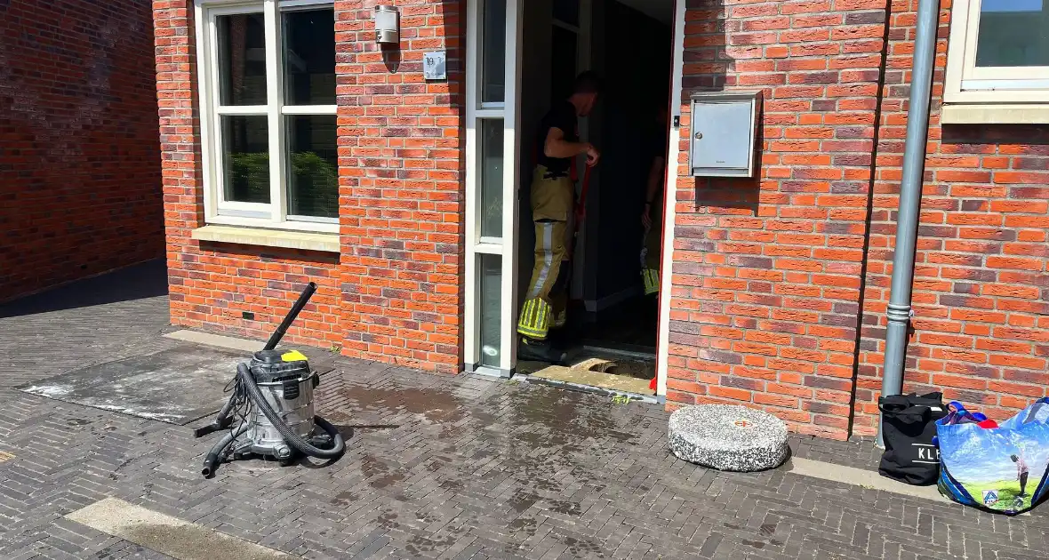 Waterleiding gesprongen in woning