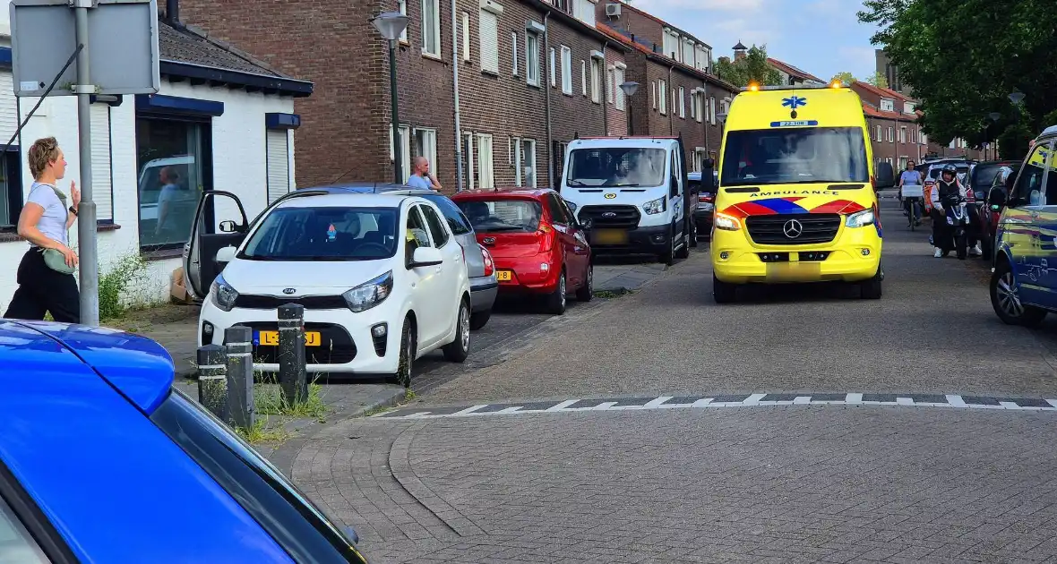 Hulpdiensten massaal ingezet bij steekincident - Foto 4