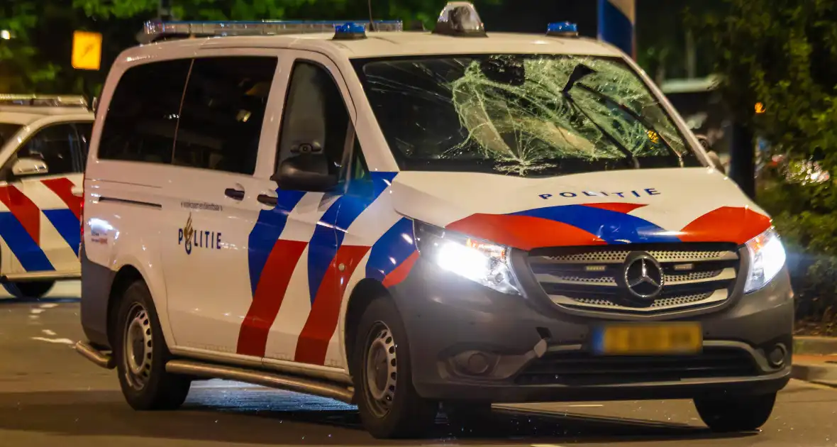 Politie schept fietser tijdens spoedrit - Foto 1