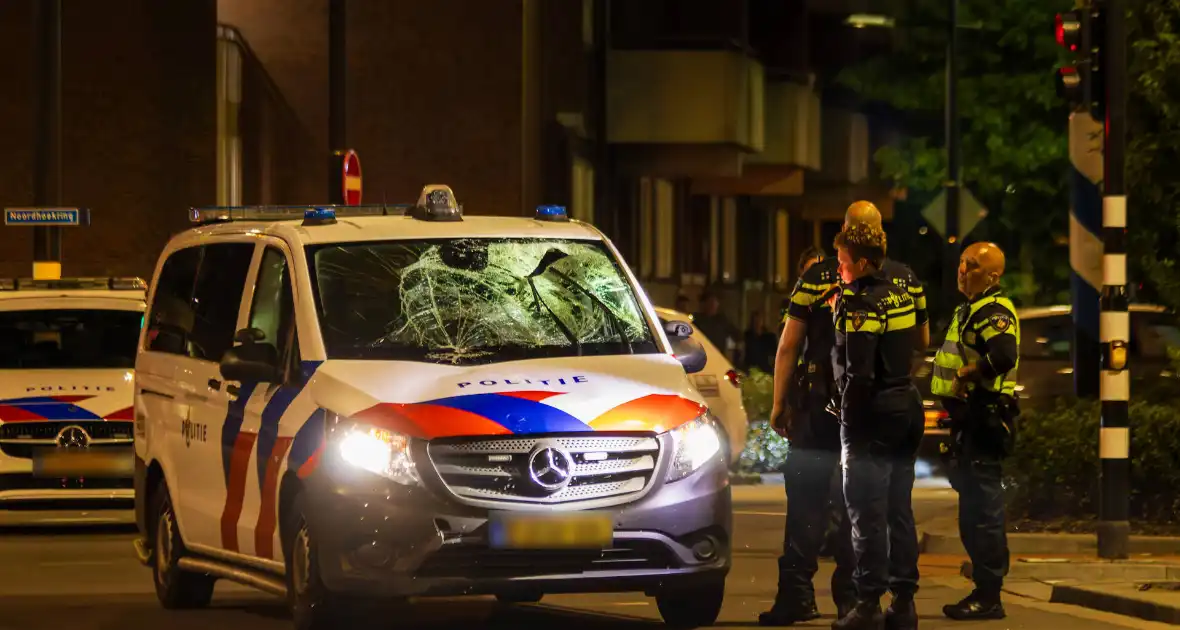 Politie schept fietser tijdens spoedrit - Foto 17