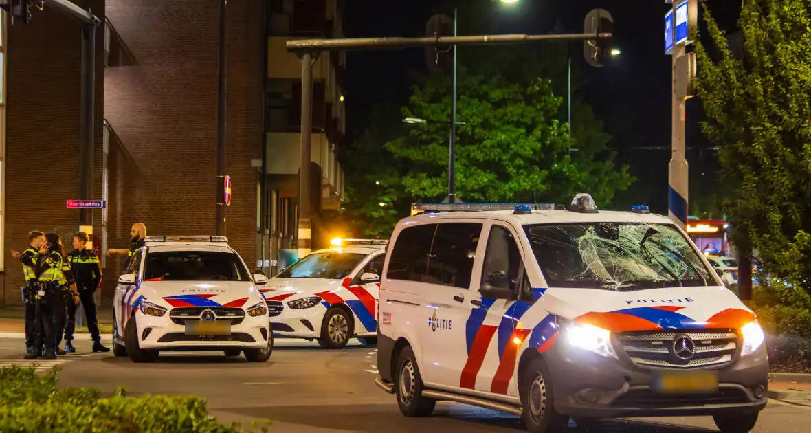 Politie schept fietser tijdens spoedrit - Foto 19
