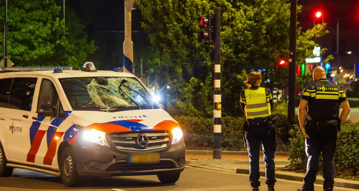 Politie schept fietser tijdens spoedrit - Foto 5