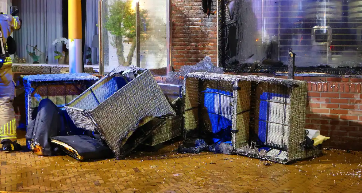 Flinke brand zorgt voor schade aan woning - Foto 10
