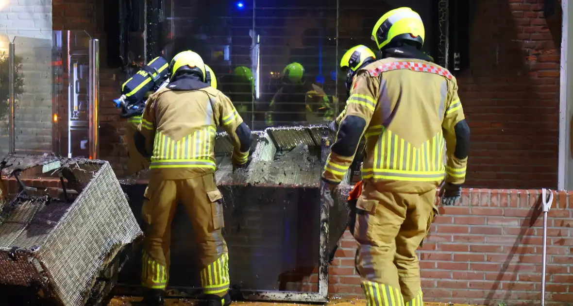 Flinke brand zorgt voor schade aan woning - Foto 14
