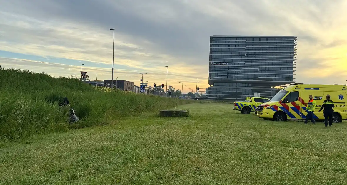 Dronken bestuurder eindigt in sloot na ongeval - Foto 4