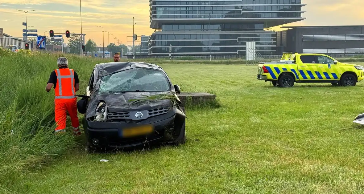 Dronken bestuurder eindigt in sloot na ongeval - Foto 7