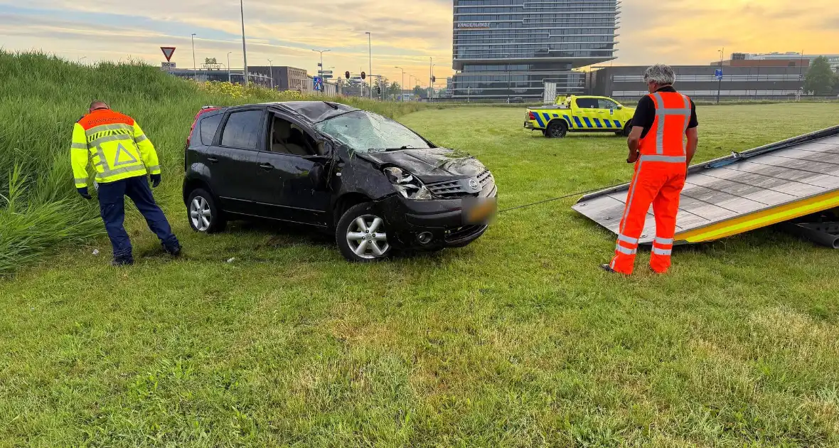 Dronken bestuurder eindigt in sloot na ongeval - Foto 9