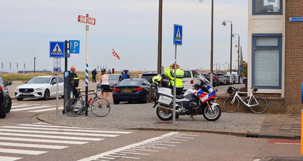 Wielrenners ten val bij ongeval - Foto 5