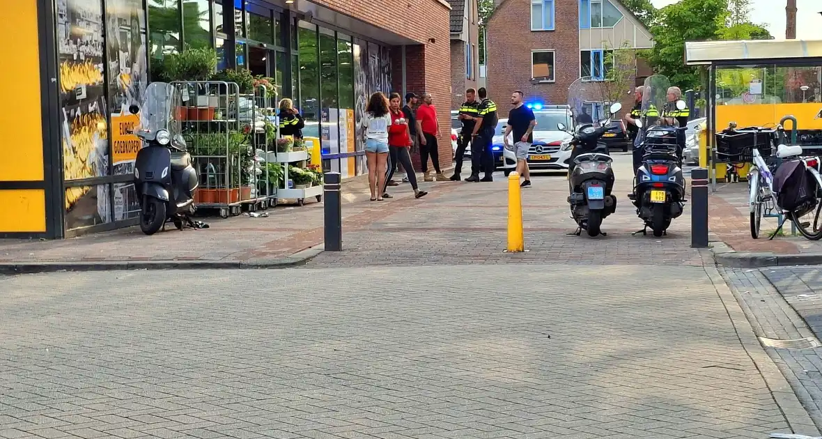 Aanhoudingen en gewonde bij geweldsincident - Foto 4
