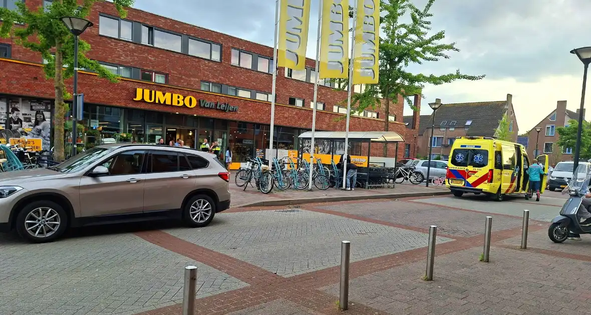 Aanhoudingen en gewonde bij geweldsincident - Foto 8