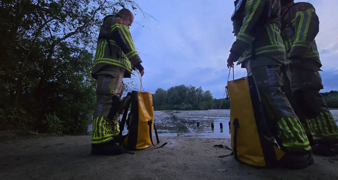 Brandweer ingezet voor mogelijke dier in problemen - Foto 9