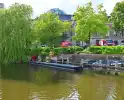 Duikteam haalt persoon uit water
