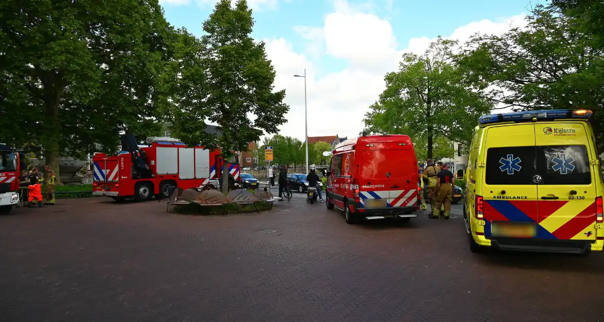 Duikteam haalt persoon uit water - Foto 11