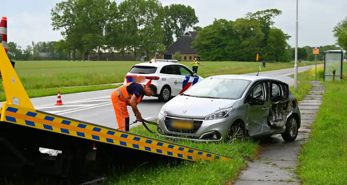 Voorrangsfout oorzaak botsing - Foto 2