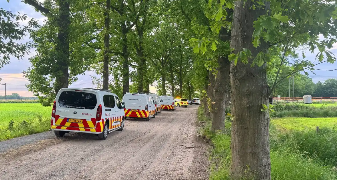 Botsing tussen trein en voertuig - Foto 2