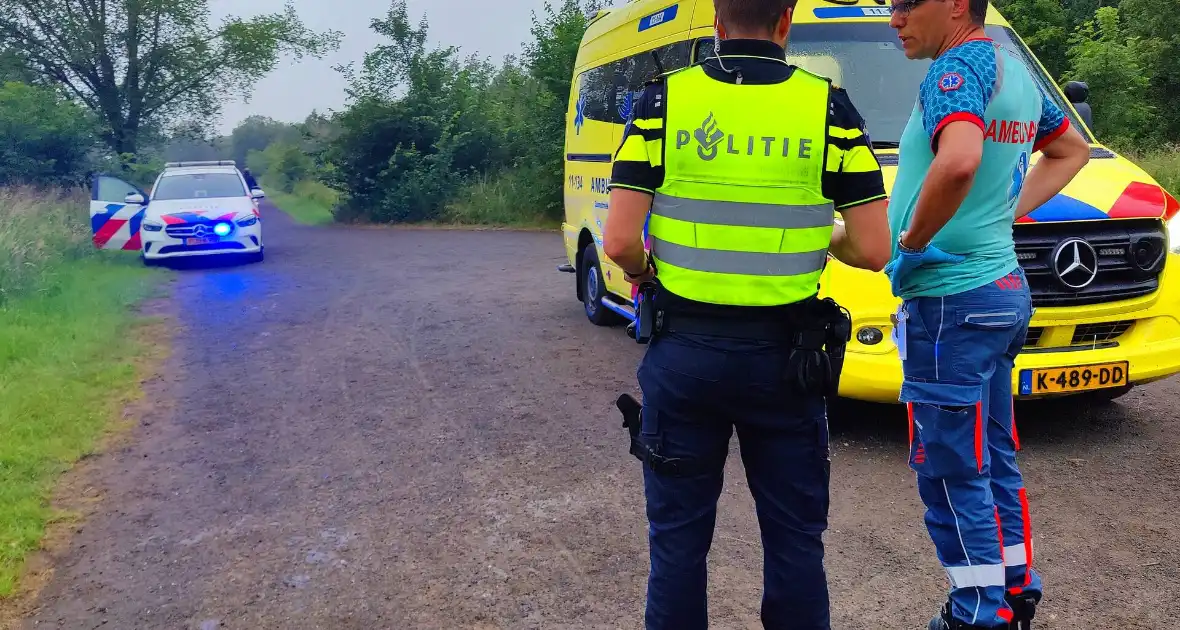 Persoon gewond bij steekincident in natuurgebied - Foto 1