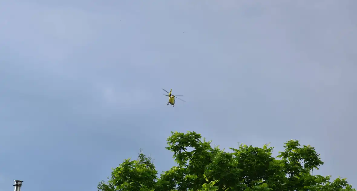 Traumahelikopter landt na val - Foto 2