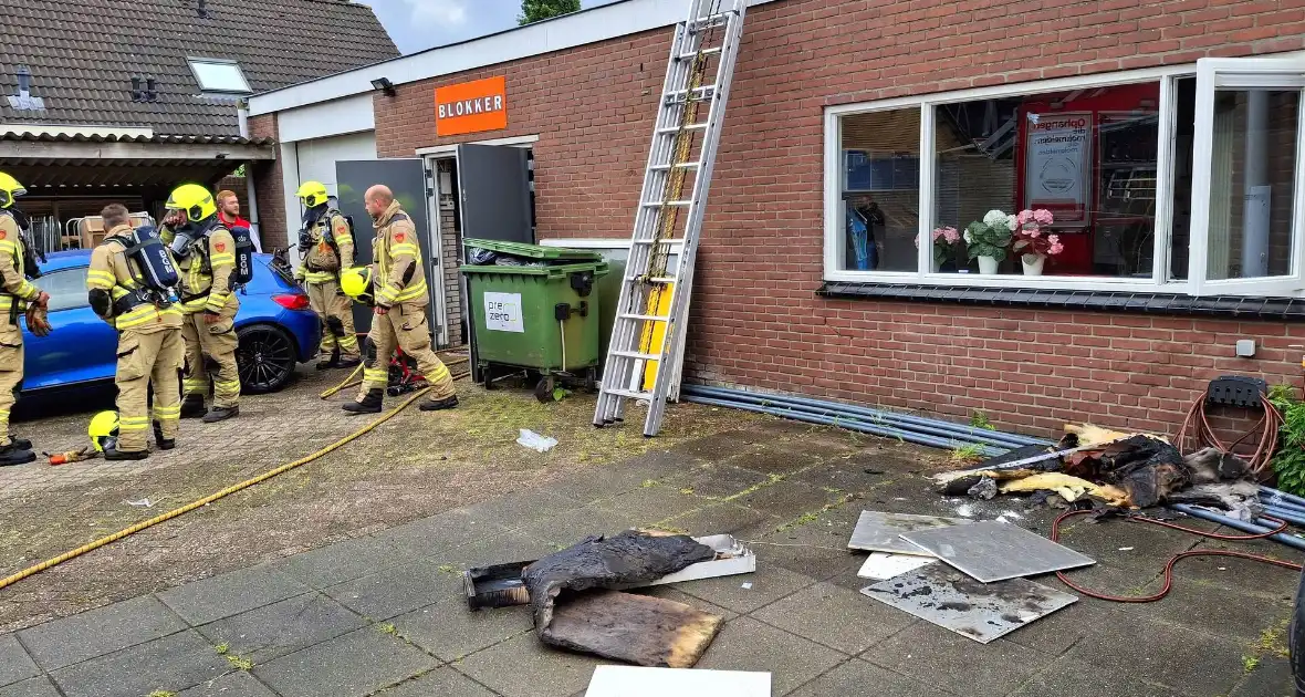 Brand in magazijn van huishoudwinkel