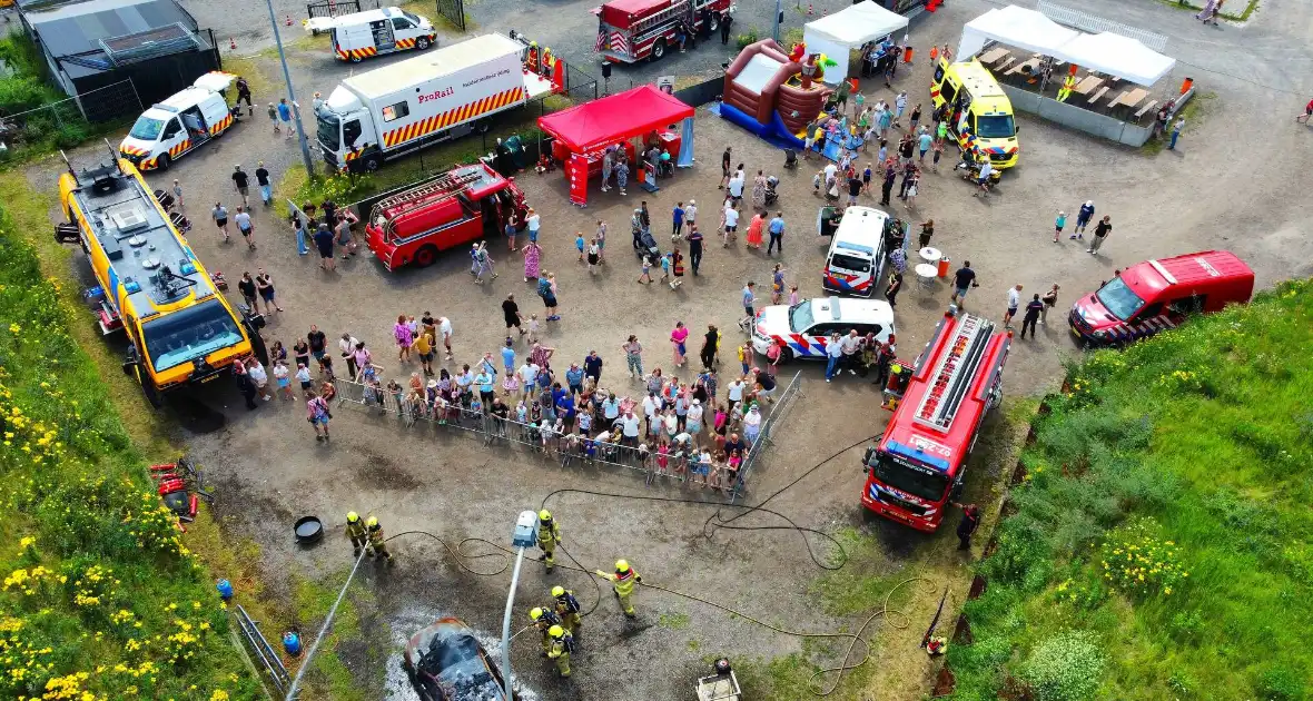 Open dag 30 jaar brandweer Stadspoort druk bezocht - Foto 18