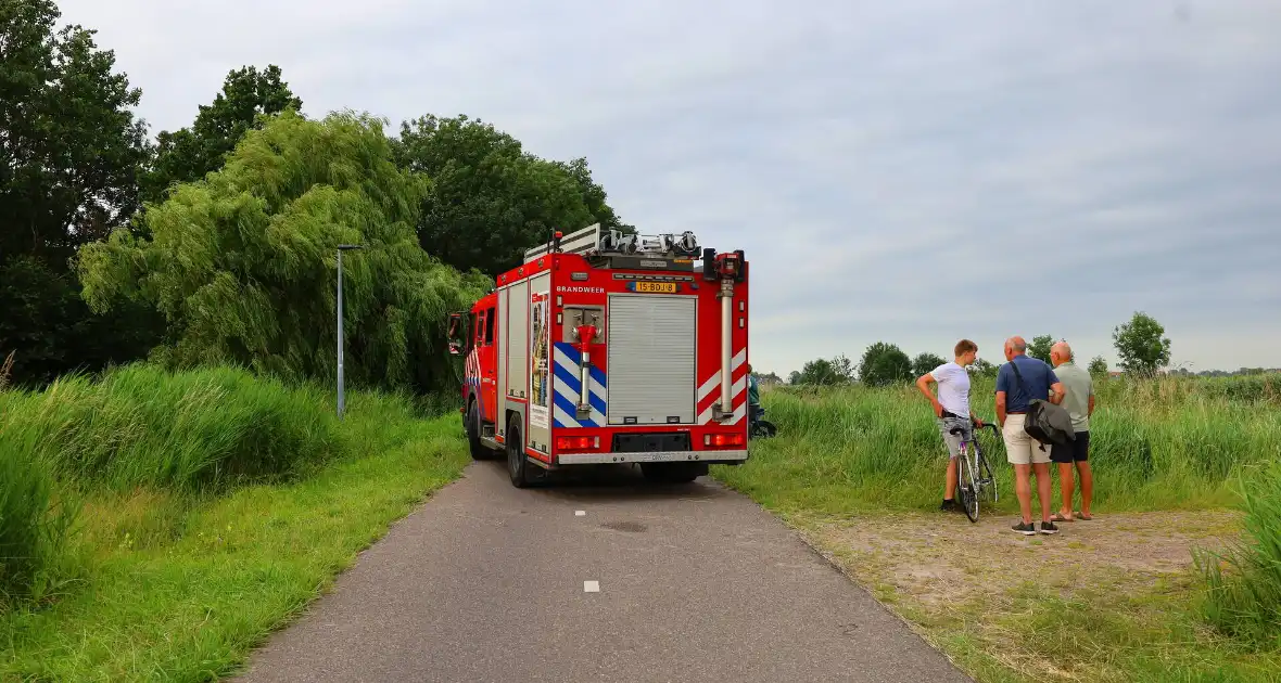Brand door stoken fikkie bij hooibalen - Foto 2