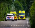 Wielrenner zwaargewond na val, politie doet onderzoek