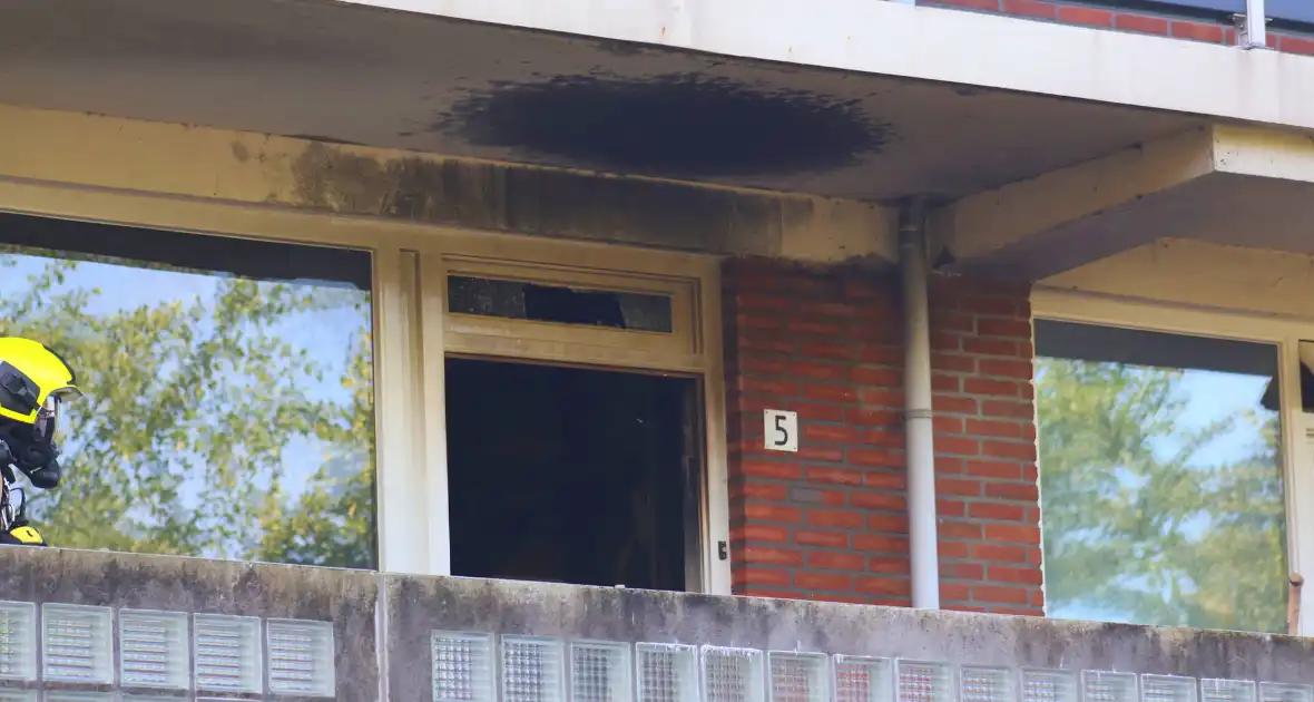 Uitslaande brand leidt tot gewonde - Foto 2