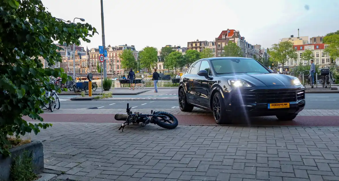 Twee gewonden bij steekincident na aanrijding - Foto 3