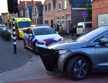 Gewonde bij aanrijding tussen twee personenauto's