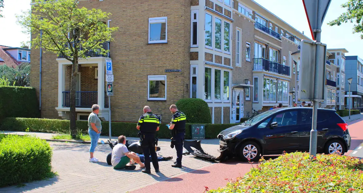 Scooterrijder over het hoofd gezien