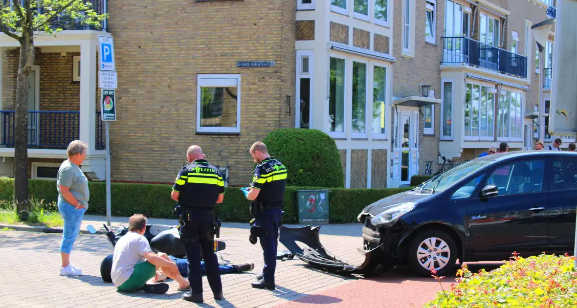Scooterrijder over het hoofd gezien - Foto 1