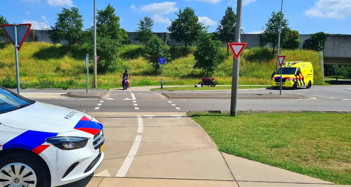 Motorrijder gewond na harde val - Foto 2