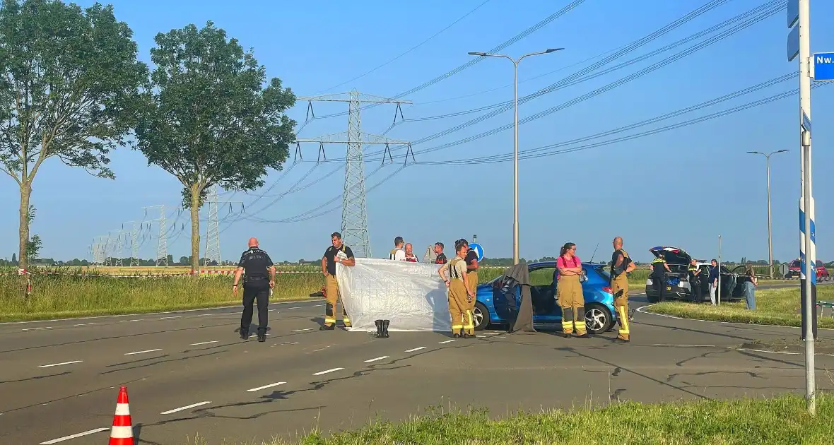 Ernstig ongeval tussen auto en motor - Foto 14
