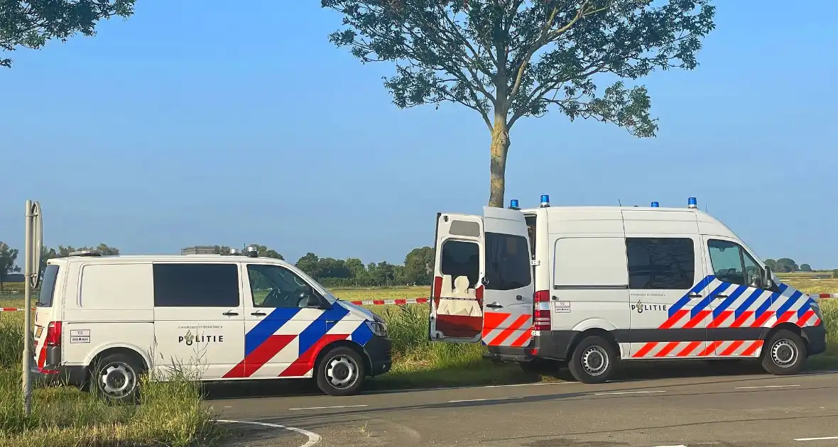Ernstig ongeval tussen auto en motor - Foto 15