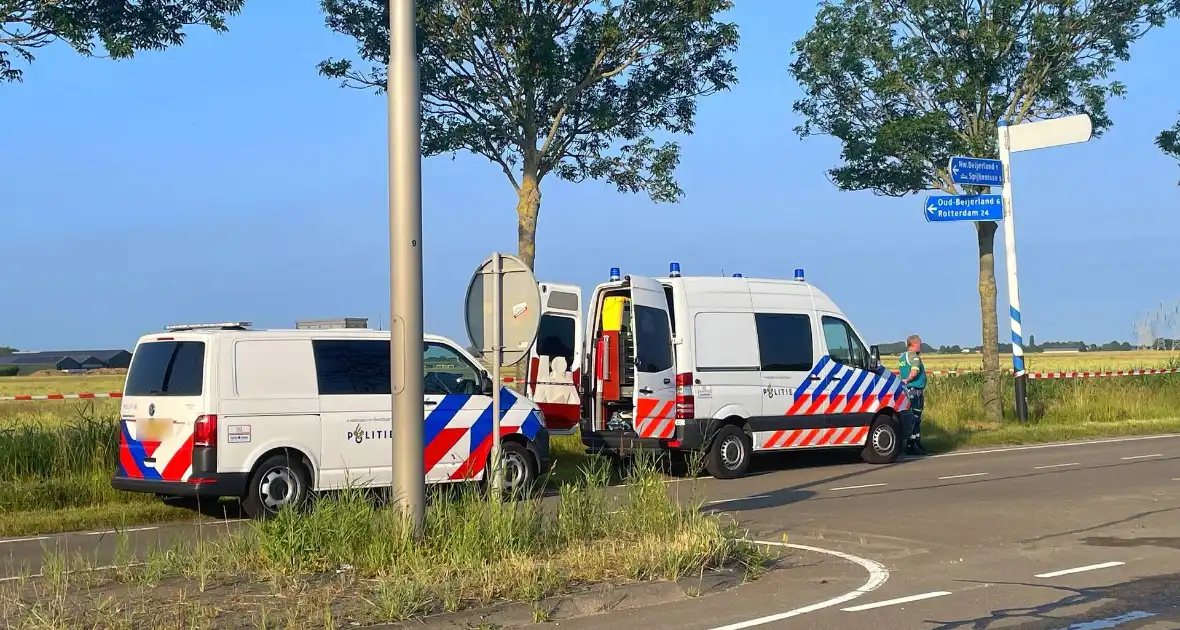 Ernstig ongeval tussen auto en motor - Foto 5