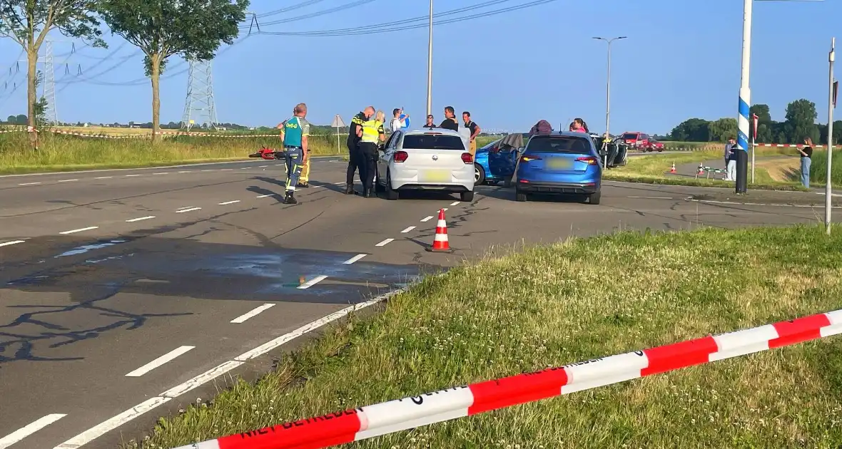 Ernstig ongeval tussen auto en motor - Foto 6