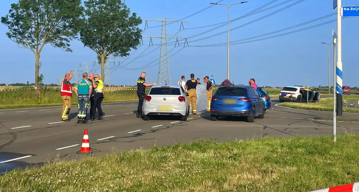 Ernstig ongeval tussen auto en motor - Foto 7