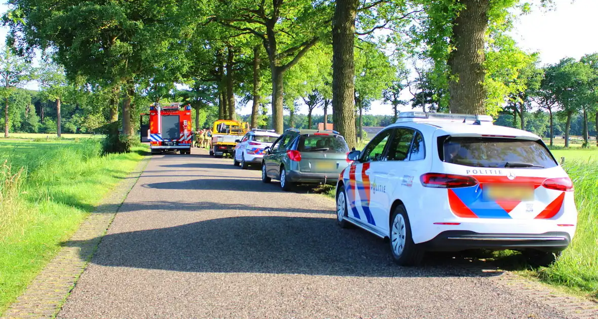 Brandweer onderzoekt gedumpte vaten - Foto 1