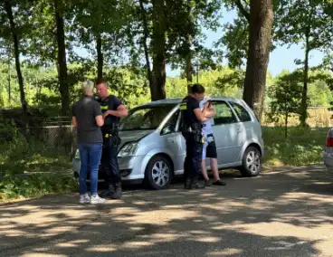 Dronken bestuurder botst op auto