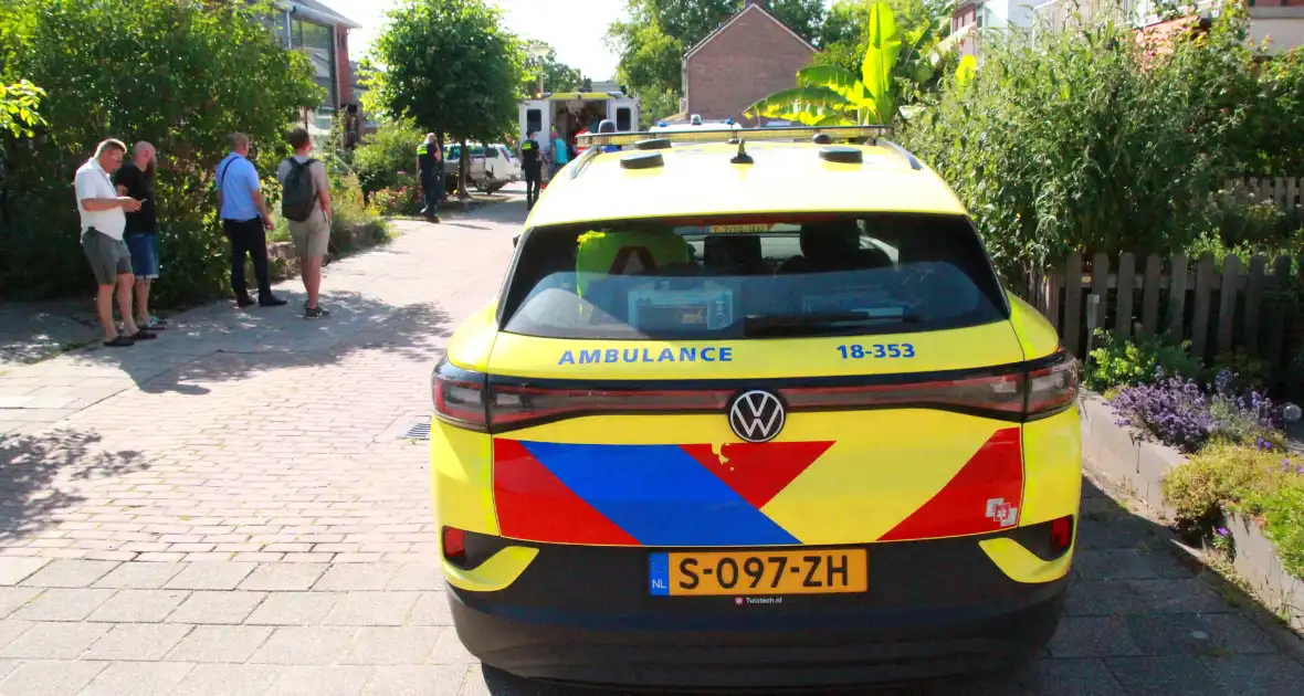 Gewonde na steekpartij in tuin - Foto 5